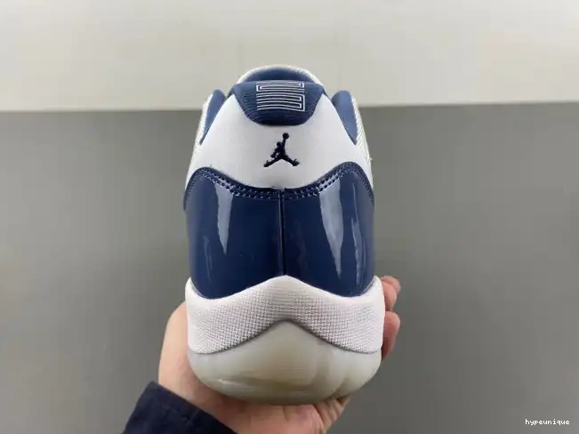 HYPE (2024) Low FV5104-104 Retro 11 Navy Jordan Midnight 0605